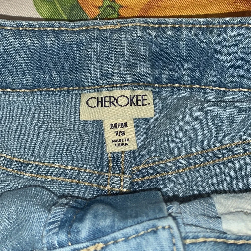 Gap Dark Wash Rolled Bottom & Cherokee Light Wash Cut Off Jean Shorts sz 8